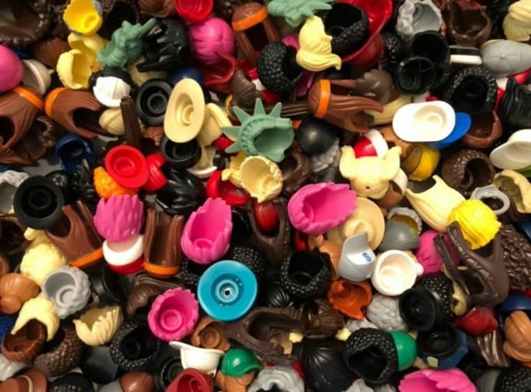 LEGO LOT OF 15 NEW RARE MALE & FEMALE MINIFIGURE HAIR WIGS BROWN BLONDE BEARD NEW RANDOM