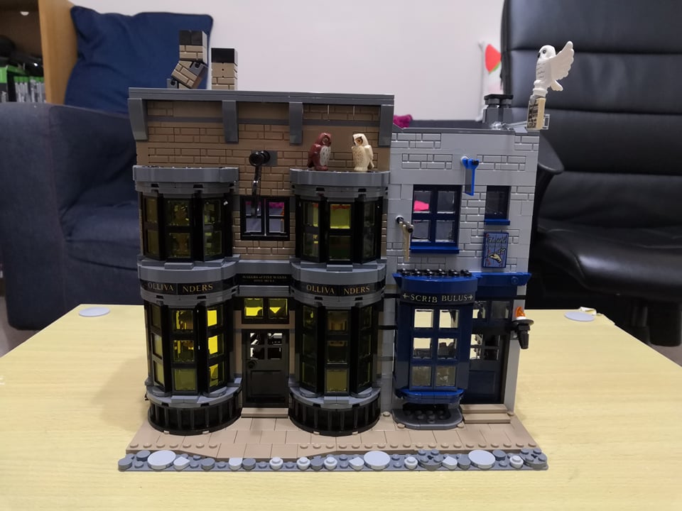 Ultimate LEGO Diagon Alley Review and Guide (75978) Brick Set Go