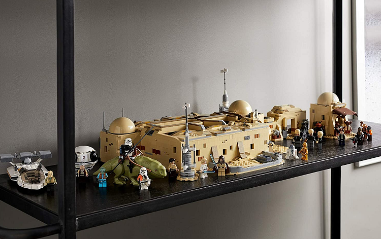 LEGO Star Wars: A New Hope Mos Eisley Cantina 75290 Kit 