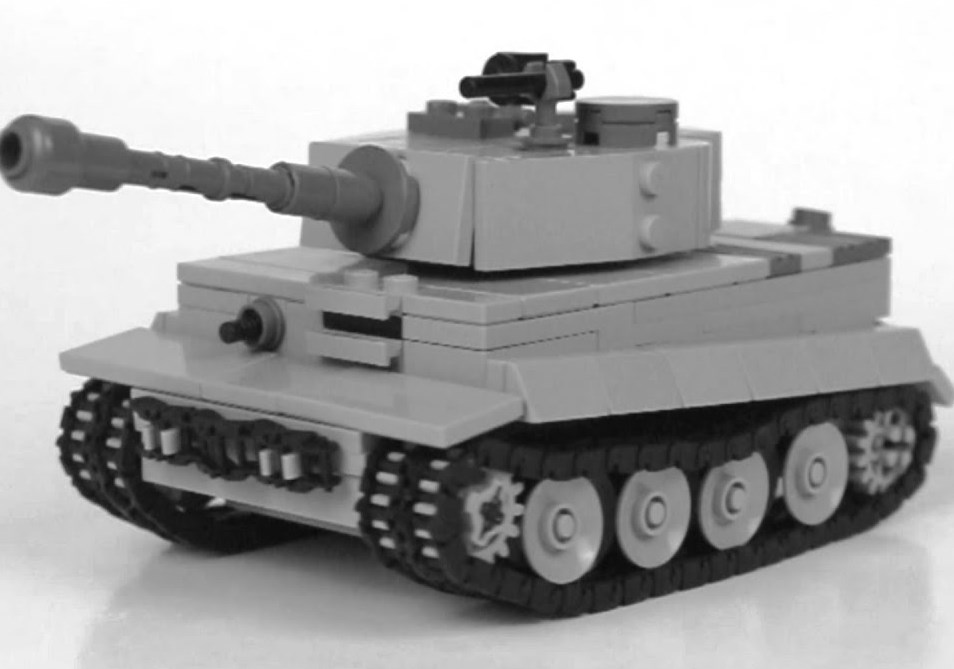 Building custom LEGO tanks