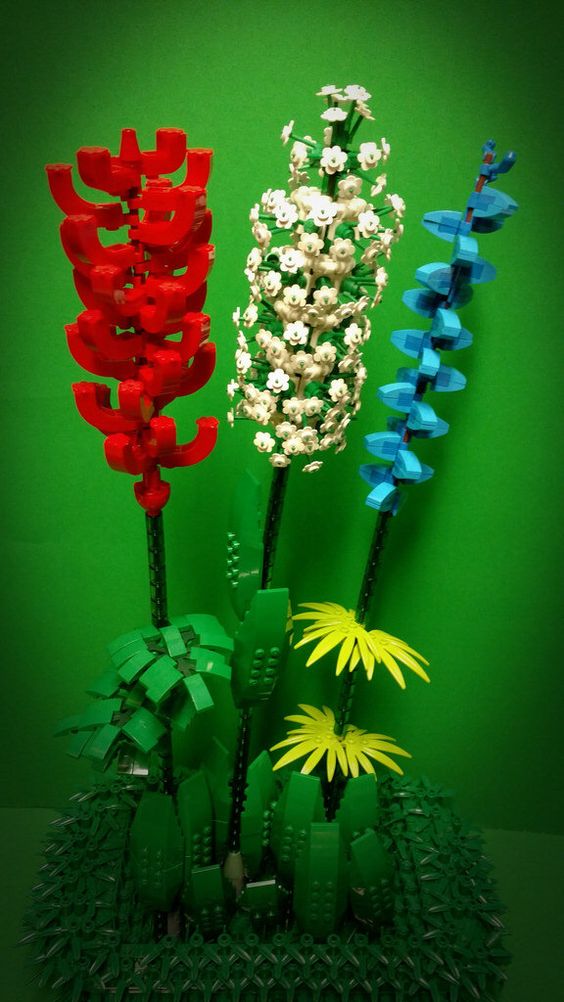 Giant Lego-inspired Flower 