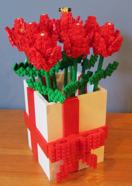 Flowers made of LEGO parts - red, on stems - Extra Extra Bricks