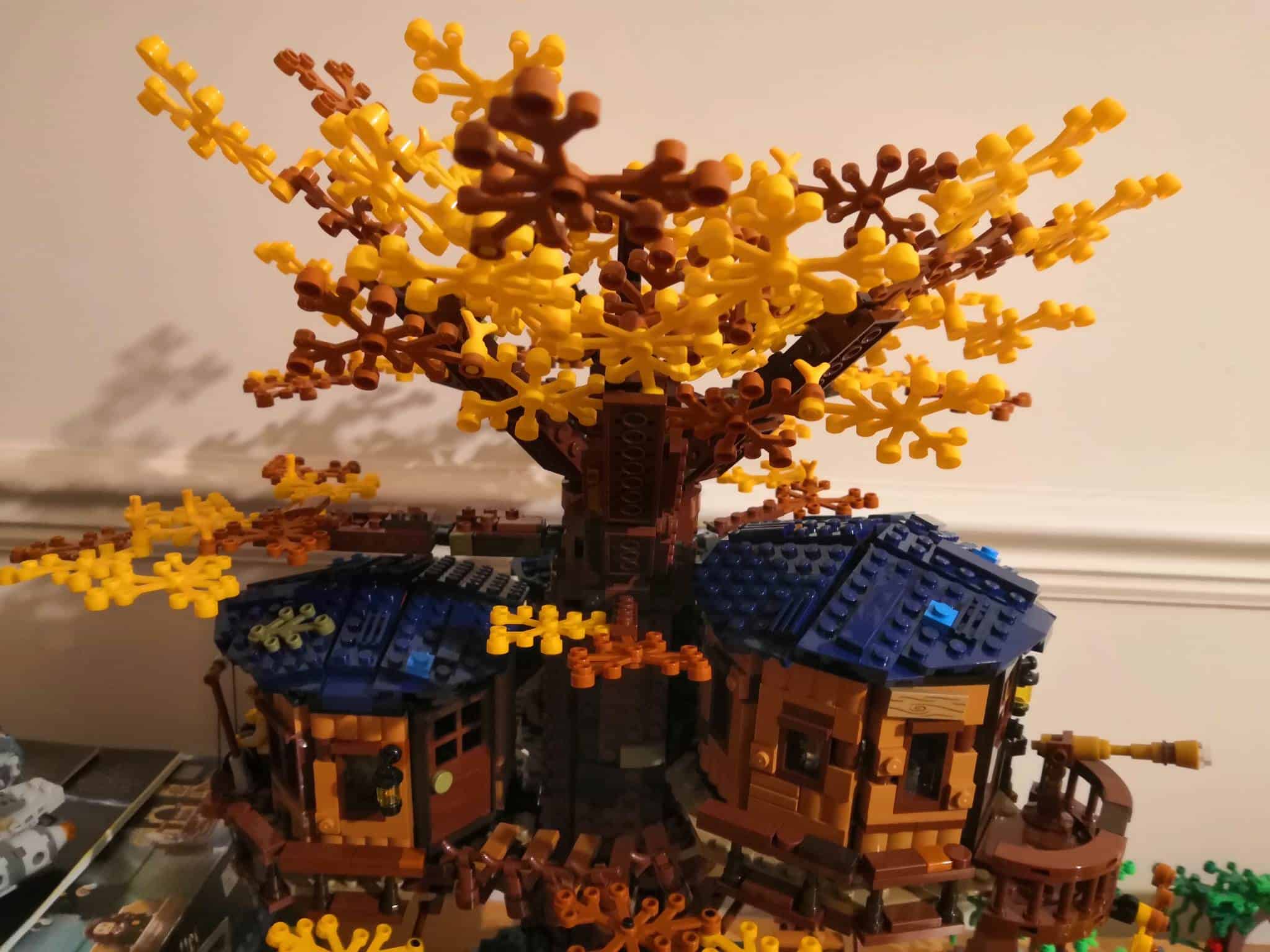 Lego tree house discount review