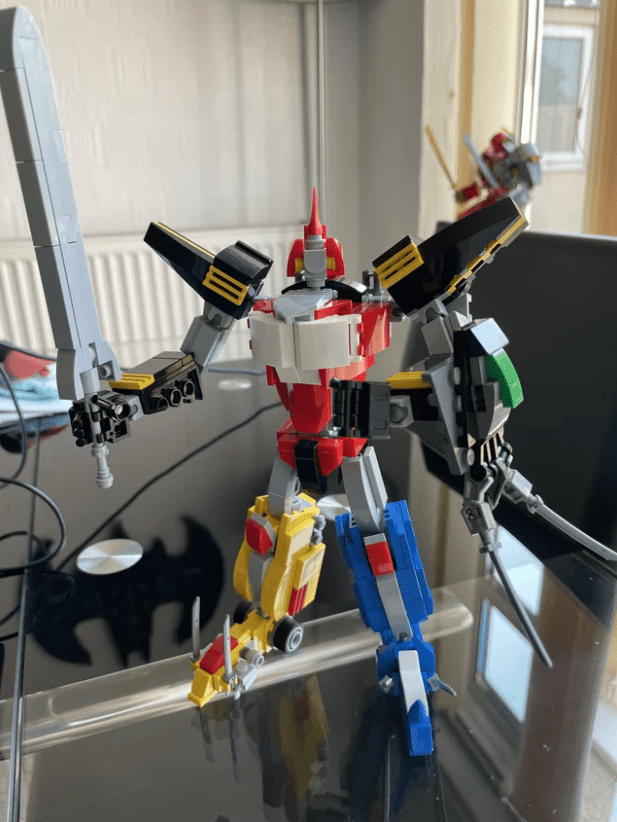 LEGO Power Rangers dinomegazord and dragonzord