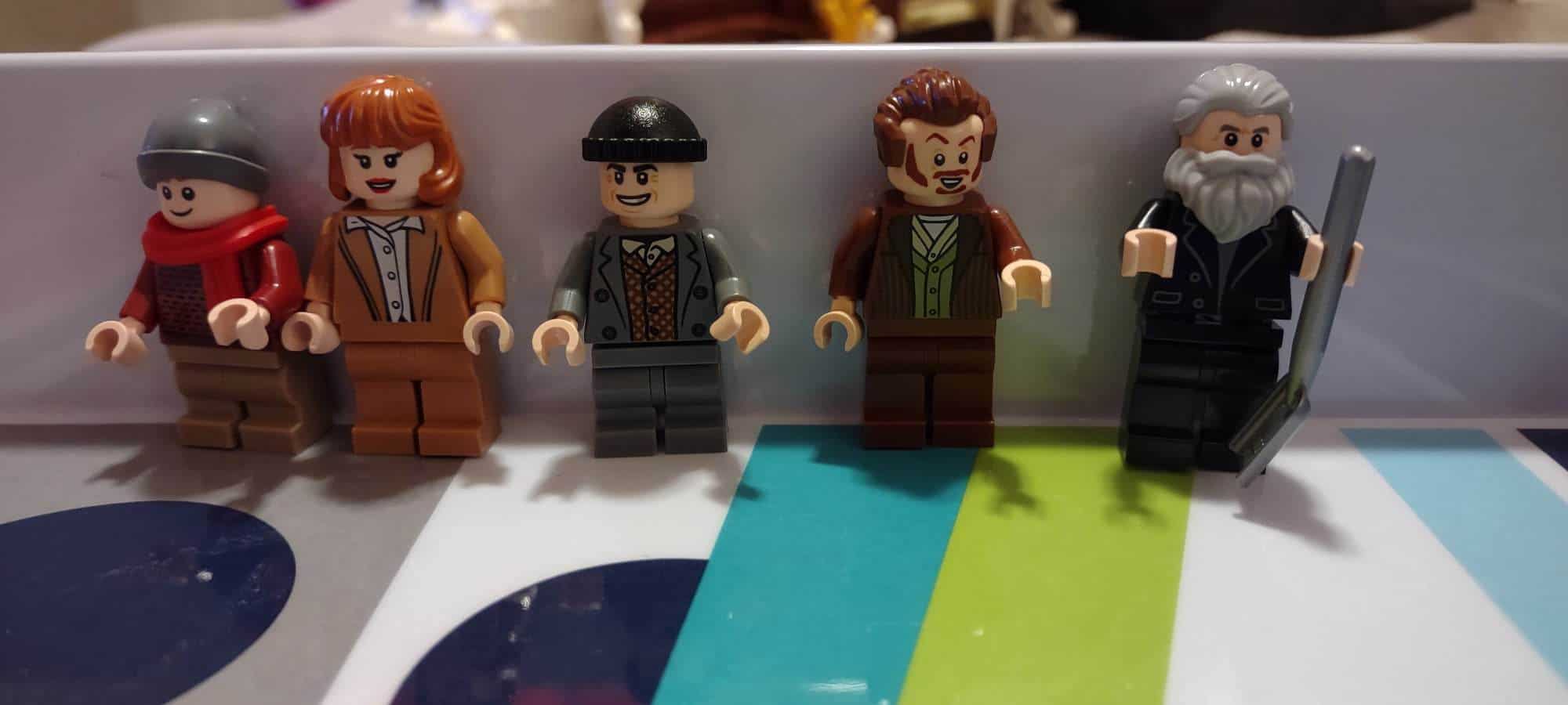 home alone lego minifigures